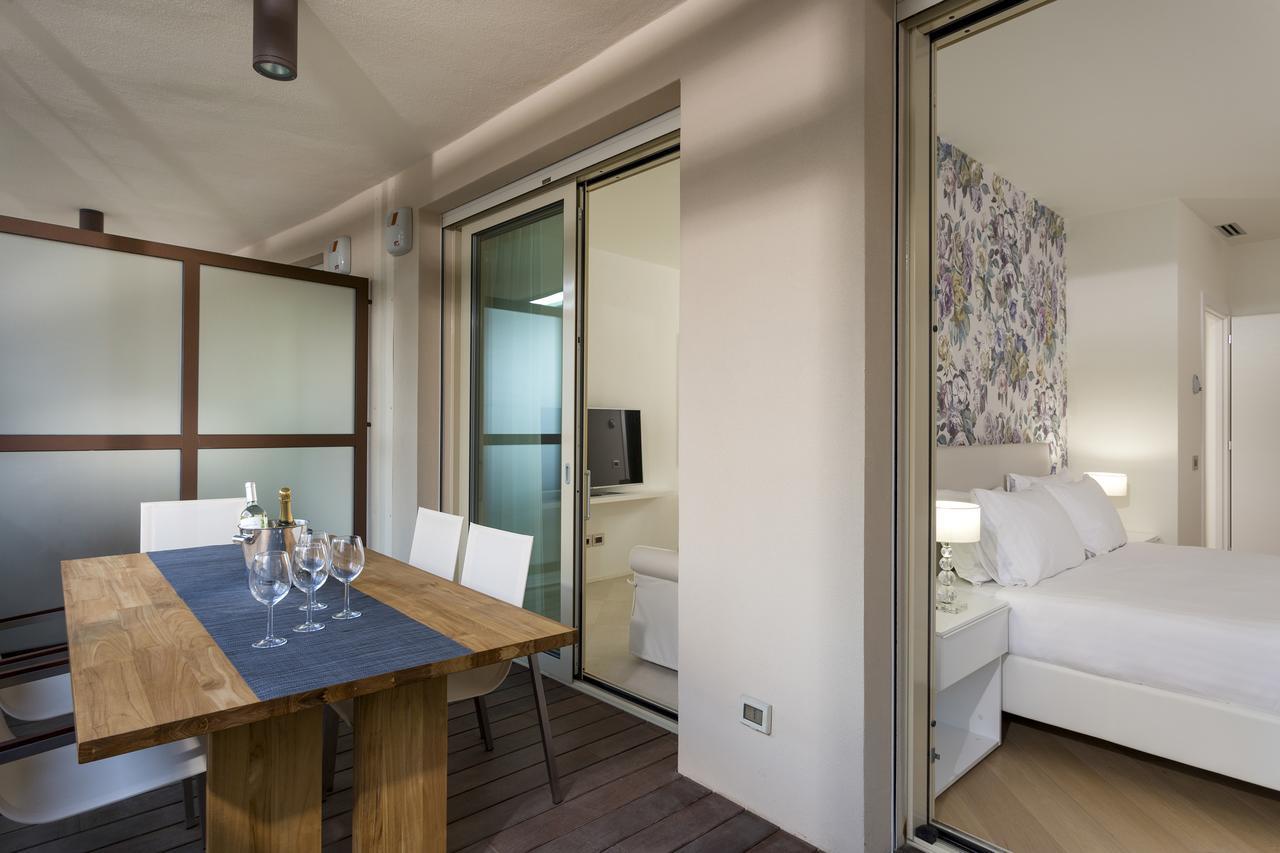 Embassy Aparthotel Rimini Exteriör bild