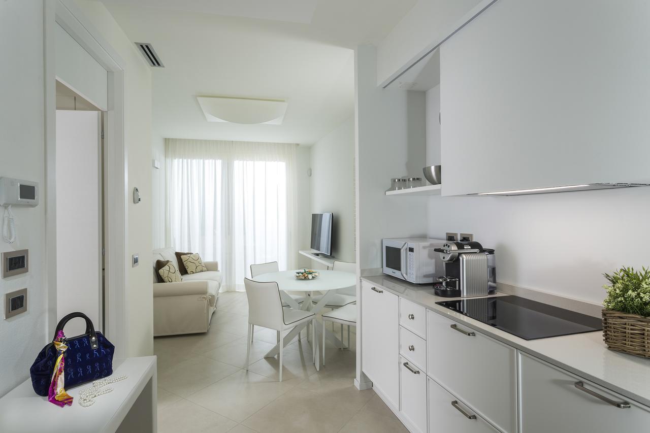 Embassy Aparthotel Rimini Exteriör bild