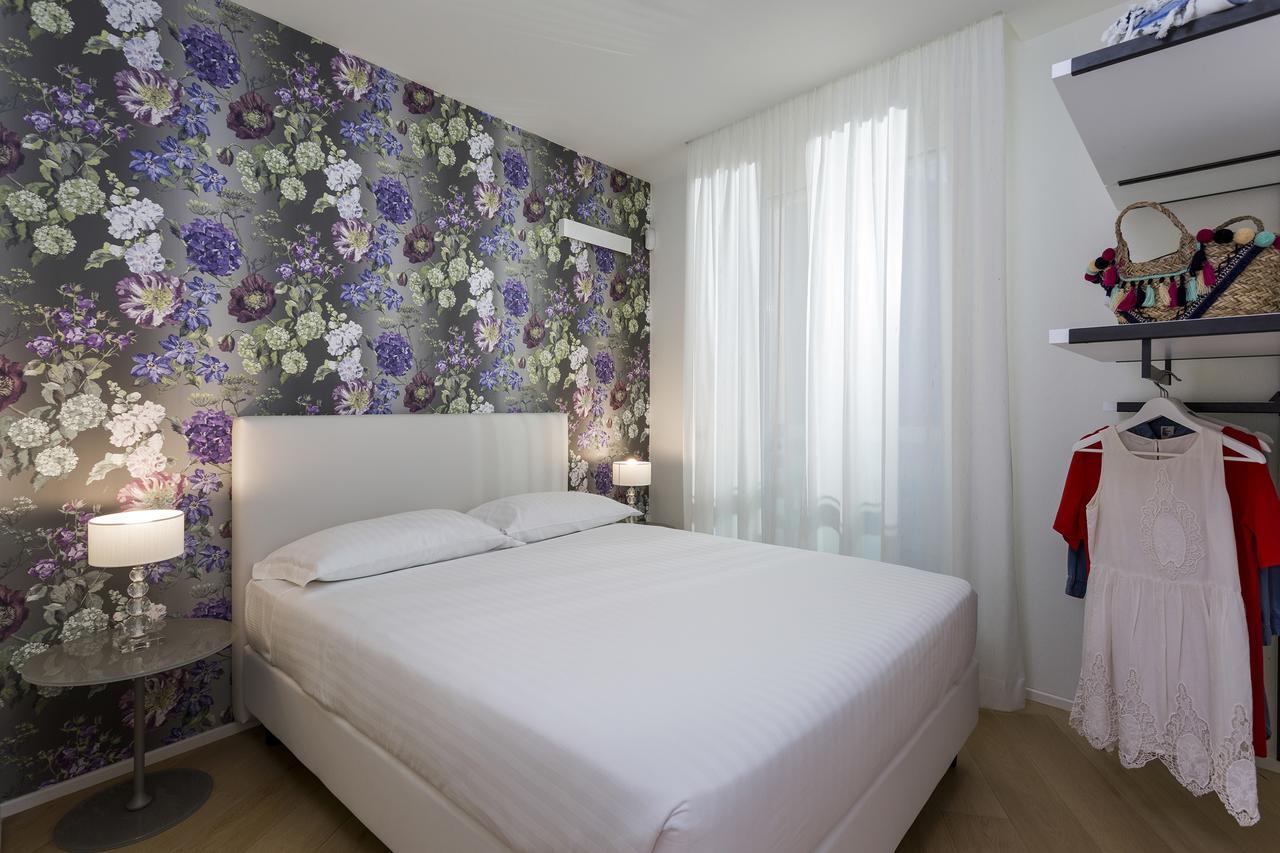 Embassy Aparthotel Rimini Exteriör bild