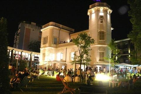 Embassy Aparthotel Rimini Exteriör bild